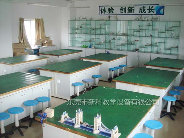 通用技術(shù)實(shí)驗室