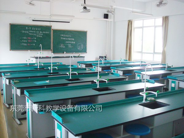 科學(xué)實(shí)驗室（鋼塑結構）