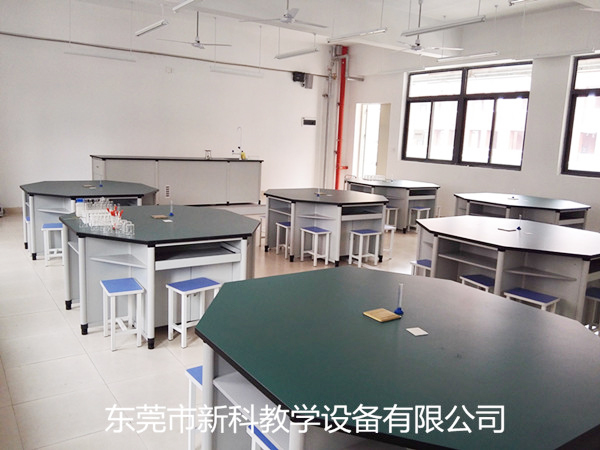 <a href='http://www.sbwkx.cn/' target='1' style='font-size:14px; font-weight:bold; color:#0080ff;'>物理實(shí)驗室</a>設備
